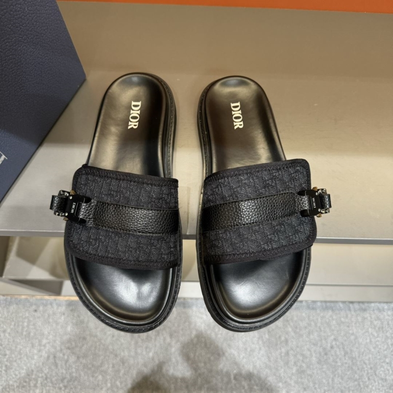ch**an D*or slippers